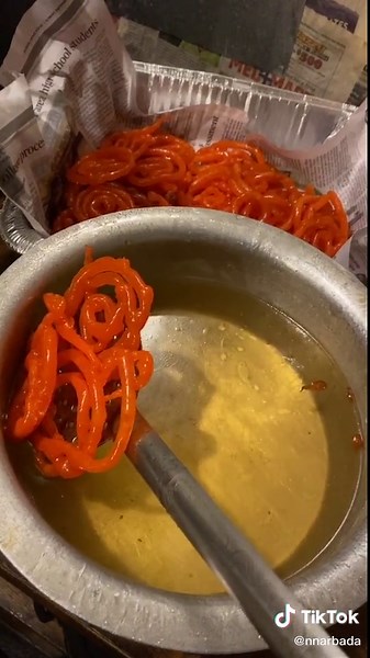 Are You Really Hungry or Just Bored?