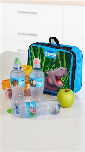 Flip, sip, and go! Made for lunchboxes and busy kids, our zero-spill cap makes aQuellé Splash a healthy favourite with zero spills. Want to WIN a Splash-branded lunch bag? Comment with a 🎒 emoji to stand a chance to win! Competition closes on 11 March 2026. T&Cs apply. #aQuelleSplash #LeakProof #KidsHydration #LunchBoxIdeas #MomHacks #BacktoSchool | aQuellé