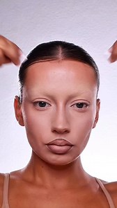 ✨✨ • Fards palette Prolog @glitchbeauty Lift and snatch @nyxcosmetics_france • • #makeup#makeuplooks#makeupideas#makeuptutorial | Héloïse Ravon