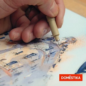 Combine loose ink sketching with watercolor to create beautiful buildings that leap off the page. Click to learn more. | Domestika
