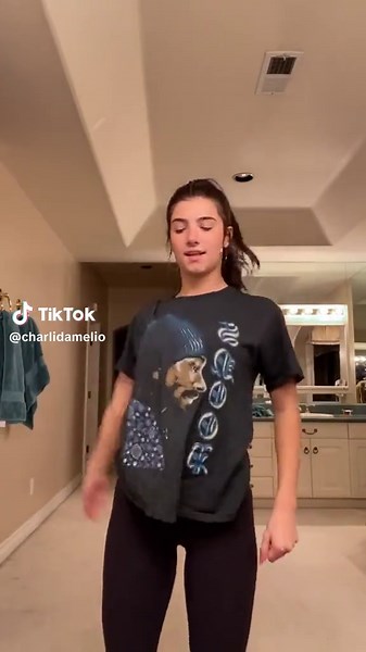 Charli D'Amelio Dancing Video Highlights