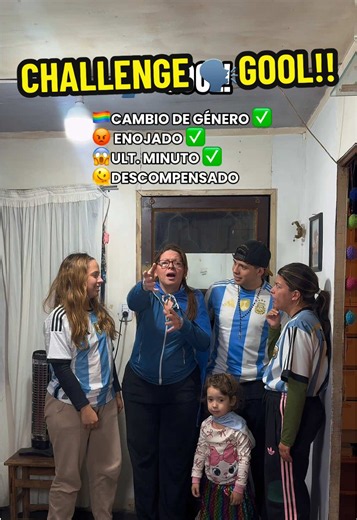 Quién lo hizo mejor? 🤣 @MelaOlive✨ @Verigonzalez @Evelyn - - #golchallengehumor #golhumorfamilia #challengegol #humorchallengefamilia #challengemundial