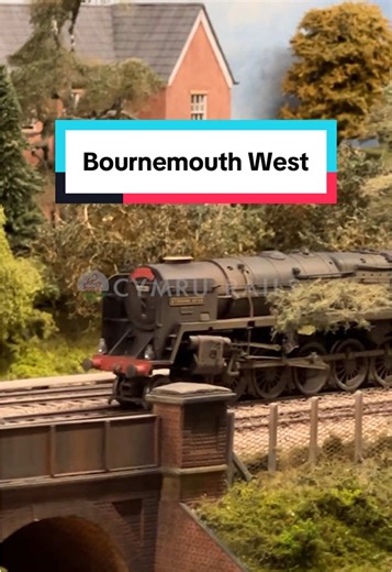 Explore Bournemouth West: Authentic OO Gauge Model Layout