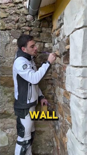 He Makes Ultra Realistic Stone Walls Using Simple Cement