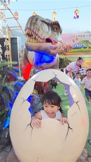 Munin emerged from a dinosaur egg. #shorts #shortvideo