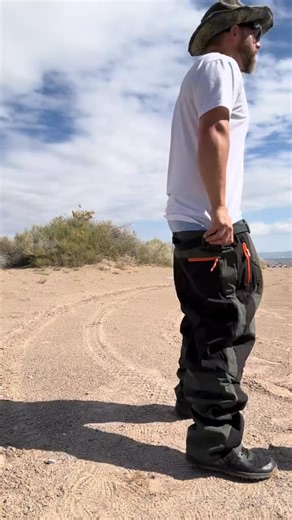 Built for the mountain, ready for anything. ⛷️🏔️ These Men’s Snow Ski Hiking Pants combine waterproof protection, cozy fleece lining, and rugged softshell fabric to keep you warm, dry, and mobile in harsh winter conditions. Designed with an adjustable belt, reinforced knees, and ample pockets, they’re perfect for skiing, snowshoeing, hiking, or braving the everyday chill. 👉 One pant. Endless winter adventures. #SkiPants #WinterHikingGear #WaterproofPants #MenOutdoorWear #FleeceLined #Softshell