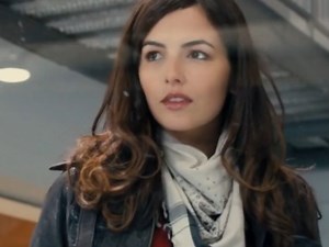 卡米拉·贝勒颜值变化