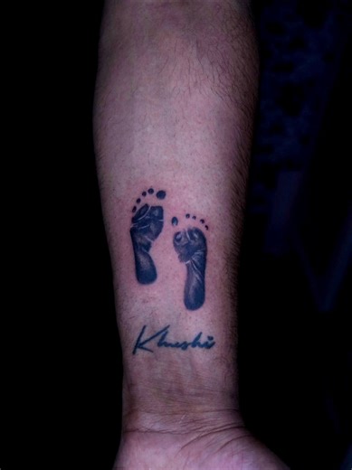 Daughter footprints tattoo ❤️ A symbol of unconditional love and forever bond between parent and child. Tiny footprints, big emotions 🥹👣 . . . .daughter footprints tattoo baby footprint tattoo kids footprint tattoo father daughter tattoo mother daughter tattoo family tattoo ideas emotional tattoo meaningful tattoo small tattoo with meaning #surreytattooartist #vancouvertattoo #footprintstattoo #TattooTok