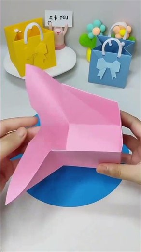 DIY Mini Paper Shopping Bags 🎀 | Easy 1 Minute Origami Gift Bag