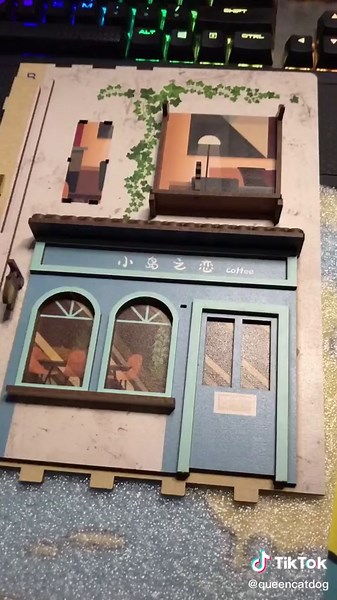 Thankyou @jenzlinger for the birthday gift! I love it 🥰 #craft #diy #model #house