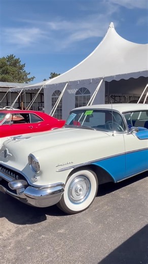 1955 Oldsmobile 88 - Remlinger Classic Car Auction