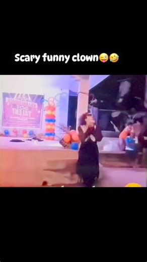 Scary but funny clown #funnymoments #halarious #comedyreels #clowns #scaryfunny #fbreels #fypviralシ | Gettin Didgee
