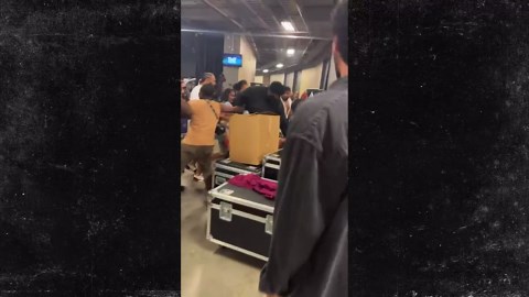 Joseline Hernandez Beats Up Big Lex Backstage at Mayweather Fight