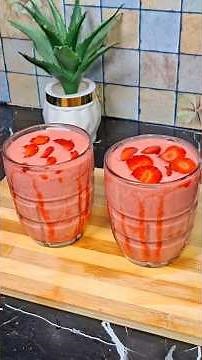 Clean Strawberries the Right Way & Make Healthy Shake