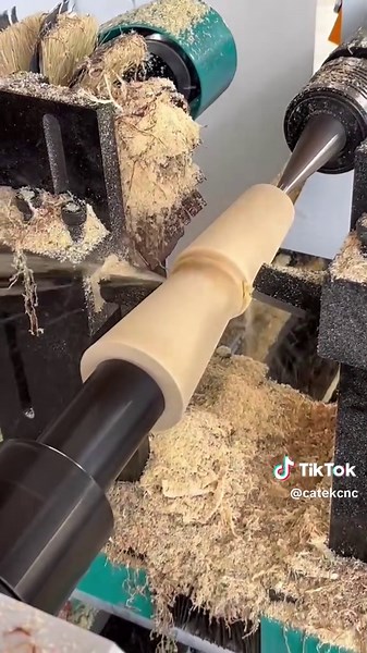 Double-tool CNC wood lathe automatically turns wooden tapered table legs!#cnc #wood #woodwork #woodworking #woodlathe #cncwoodlathe #woodlathemachine #woodturning #woodworker