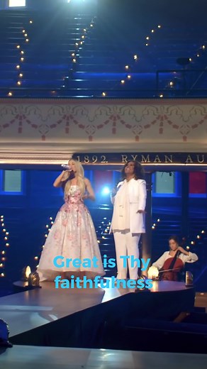Great is Thy Faithfulness - Amazing Live Performance by Carrie Underwood and CeCe Winans