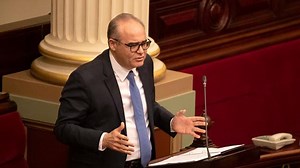 Adem Somyurek announces return to politics