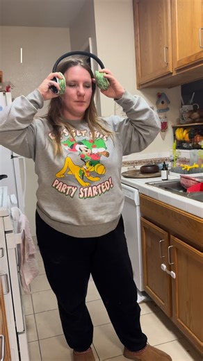 Semi deep clean of the kitchen . . . #cleaningmotivation #kitchen #cleanwithme #momlife #asmr | Sarah Lawrence