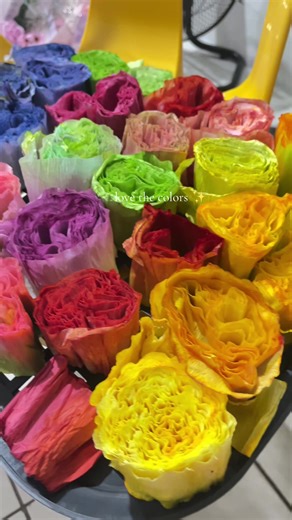 Dyeing Crepe Paper for Beautiful Flowers