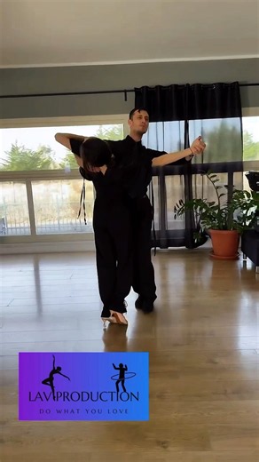 Oleksandr Bezkrovnyi & Mariia Savchuk 🇺🇦 | High-Class Foxtrot