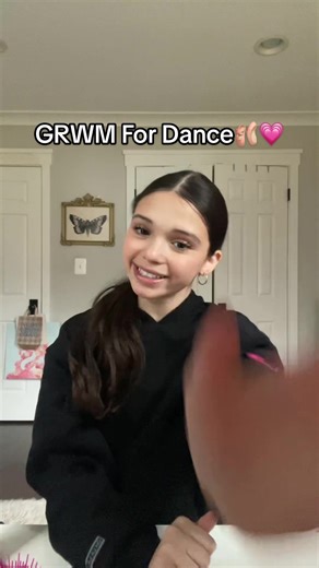 GRWM for dance 🩰💕 #grwm #danceclass #dancemomsanewera #dancemomsgirls #grwmroutine