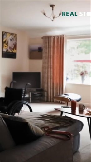 86K views · 921 reactions | After a long deployment, a soldier returns home, hoping to reconnect with his family. The transition to civilian life isn't always easy, but the love of family makes all the difference. Have you ever experienced a similar reunion? #militaryfamily #homecoming #soldier #familyreunion #deployment #newbeginnings | Real Stories | Facebook