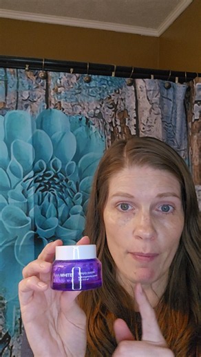 Watch Try the Purely White Deluxe Teeth Whitening Powder! on Amazon Live