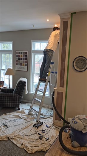 Desensitizing the puppies to ALL sorts of noises and situations in our home!! www.Newfiedoodlesofwny.com #newfiedoodlepuppies #newfypoopuppies #newfiedoodle #newfypoo #gentlegiantpuppies | Newfiedoodles of WNY