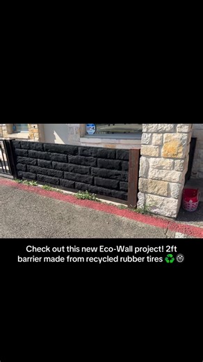 These HD Eco-Wall panels make for an incredible looking project! 🤩🛞♻️ #ecowall #ecoflex #fence #soundbarrier #diy #project #work | Eco-Flex Recycled Rubber Solutions