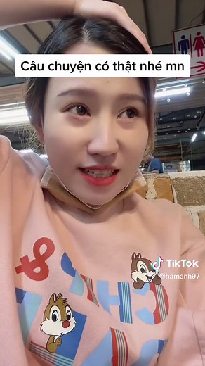 Playful Cartoon Chipmunk Sweatshirt for Trendy Style