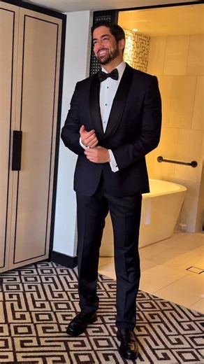 Duncan James on Instagram: "Black tie and a stiff drink 🥃"