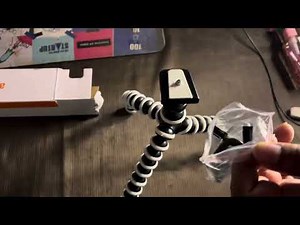 Amazon Basics Gorilla Tripod/Mini Tripod for Mobile Phone with Phone Mount Flexible Gorilla Stand