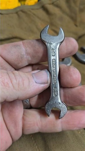 Barcalo Buffalo 5/16 X 13/32 Double open end wrench. old but still working 👍🍻