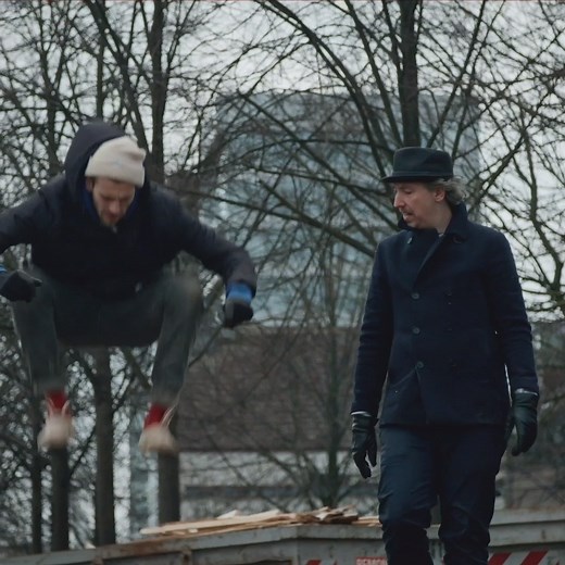 Mein neues Life Goal: Um die Wette springen mit Olli Schulz und Fynn Kliemann. 🎬: Das Hausboot | Netflix