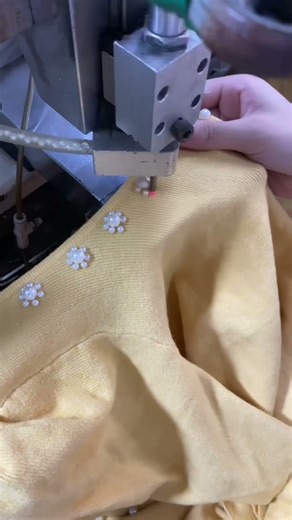 Automatic Beading Machine #sewingmachine #diy #pearl