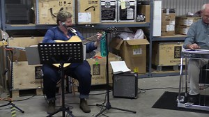 61K views · 1.6K reactions | Maple Sugar Andrew Kent doing a good job on this Classic fiddle tune. From March 14/2020 at a practice session for an upcoming Tammy Adams tour. Others at this practice were Scott Bell, Bob MacDonald ,Scott Redden and Mark Floria www.facebook.com/MikesMusicBlog www.facebook.com/MikesCountryShow | Mike Blackburn - Music Videographer | Facebook