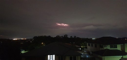 Bureau of Meteorology (BOM) radar fan club | This cloud appeared Illuminated at approximately 6pm last night over Brisbane. | Facebook