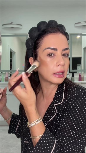 #bronzer #makeup #makeupbronzer #makeupessentials | Bronzer