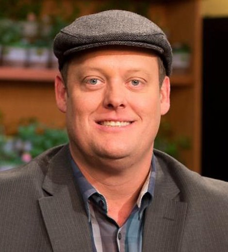 Beau MacMillan | Biography