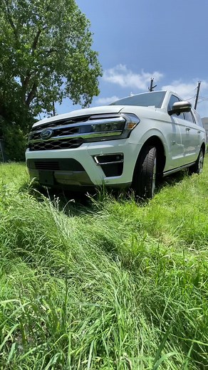 28 reactions | You have just witnessed the Ford Expedition #KingRanch experience. ✨ Mesa/Ebony interior with Del Rio leather seats, ✨ room for seven, ✨ Panoramic Vista Roof, ✨ Unique King Ranch bright chrome accents… Drop a “❤️” if you too, are a fan of #Ford luxury SUVs. #HOUTXFord #Ford #FordExpedition #fordexpeditionlifestyle | Houston Area Ford Dealers | Facebook