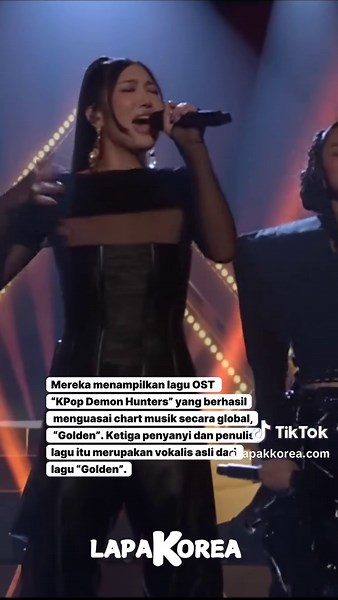 Pada 8 Oktober, vokalis Lee Jae (AJAE), Audrey Nuna, dan Rei Ami tampil perdana secara live di acara NBC, “The Tonight Show Starring Jimmy Fallon”. Mereka menampilkan lagu OST “KPop Demon Hunters” yang berhasil menguasai chart musik secara global, “Golden”. Ketiga penyanyi dan penulis lagu itu merupakan vokalis asli dari lagu “Golden”. Dalam lebih dari 20 jam setelah diunggah di Youtube, video penampilan EJAE, Audrey Nuna, dan Rei Ami telah disaksikan sebanyak lebih dari 7 juta views. Penampilan