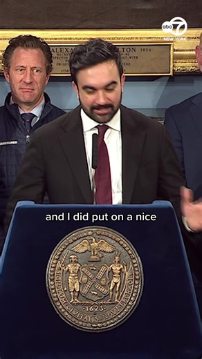 Live updates 👉️ https://7ny.tv/4k0WsLC | At a briefing on Monday, NYC Mayor Zohran Mamdani credited everyday New Yorkers for lending a helping hand and promised to wear a beanie when he's outside from now on. | ABC7NY