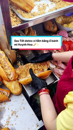 Khám Phá Bánh Mì Huỳnh Hoa Topping Đặc Biệt