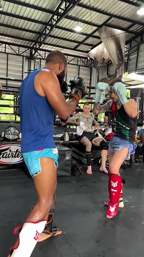 Fighter Class: Sparring Time with Belly Punching Techniques