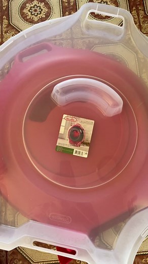 Love yalls stuff but… it aint working @Sterilite Corporation #sterilite #wreaths #wreathsfordoor #southern #organize #fyp #cleantok