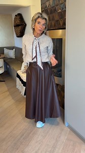 Leatherlook rok exques nieuw binnen trui sjaal graciela tot en met L te dragen nu www.debsce.com | Deb’scasualelegance