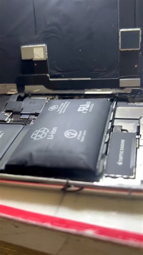 ⚠️ If the battery is stuck in the device due to swelling, do not try to force it out. Leave it for a professional technician. ✅ Legit & Trusted – Over a decade of happy clients ✅ TESDA NC3 Certified & 3rd Party iOS Certified ✅ 1 Month Warranty on All Repairs ✅ No Fix, No Pay – Zero risk for you ✅ Free Check-Up & Estimate ⚡ We Fix It All — Fast & Guaranteed: 🔹 Green / White Screen Issues 🔹 Restarting or Boot Loop Problems 🔹 LCD Replacement (with TrueTone) 🔹 Face ID & TrueDepth Repairs 🔹 Batt