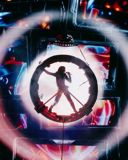 KATY PERRY on Instagram: "BRASILIA E AÍ 🧡♾️ Tonight’s the last show in South America for The Lifetimes Tour and I’m so full of joy and many varieties of empanadas. You know when I say I love you for life, I mean it. Thank you for showing up like you did Cats (& Rats too… I guess) ♥️"