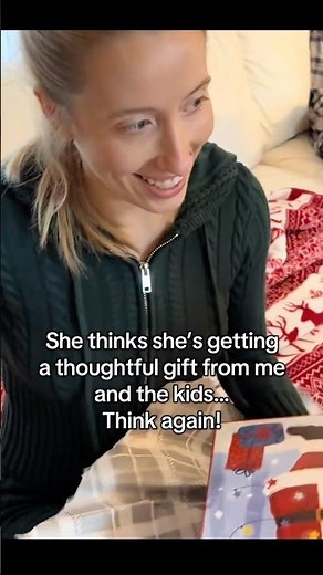 Fake gift prank on Lauren. #christmasprank #christmasjokes #prankwars #prankvideo #funnychristmas