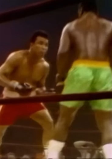 Muhammad Ali vs Joe Frazier Round 12 Highlights